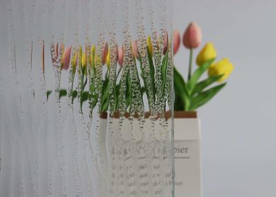 Китай Прозрачное цветочное слитое витражное стекло рельефное с рисунками продается