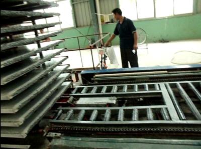 China Material de construção que faz a maquinaria, máquina de medida ajustável do painel de sanduíche do poliuretano à venda