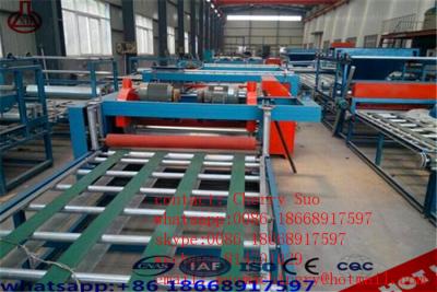 China Concrete Sandwich Wall Panel Making Machine / Wall Panel Manufacturing Equipment Long Life for sale
