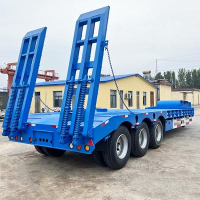 中国 Tri Axle 60-80 Ton Low Bed Semi Trailer To Transport Heavy Equipment for Sale in Mauritius 販売のため