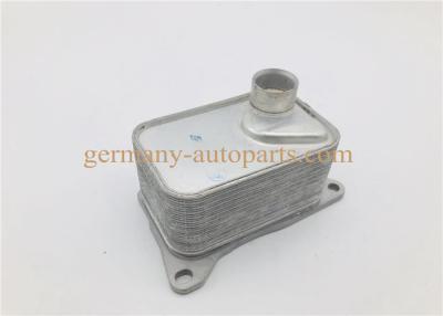 China piezas del refrigerador del aceite de motor 0.65kg para VW Golf GTI Audi A3 A6 A7 A8 Q5 Q7 06L117021E en venta
