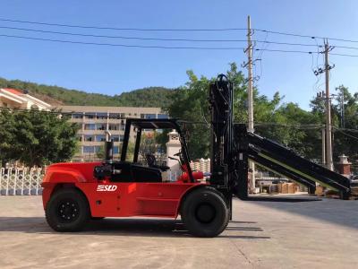 China 13.5 Tons 15 Tons Forklift Truck With Clamp Holder For Long Round Objects à venda