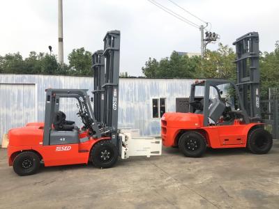 China Hydraulic Diesel Operated Forklift 4 Ton With Bale Clamp for sale
