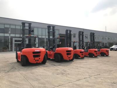 China FD70 5m 15000 libras 7 Ton Diesel Powered Forklift pelo pneu contínuo à venda