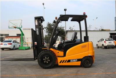China Four Wheel 3.0 Tons Electric Counterbalance Forklift for sale