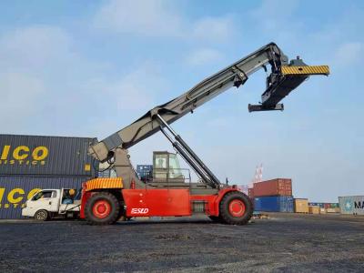 中国 45000kg Container Reach Stacker With ZF 5WG261 AUTO Transmission 販売のため