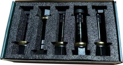 Chine AZ9112340123 HOWO Pièces pour camions Boulure de roue arrière avec écrous à vendre