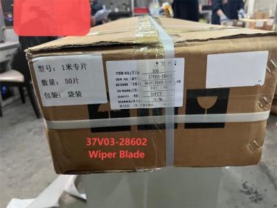 Chine Wiper Blade 37V03-28602 HIGER Bus Spare Parts à vendre