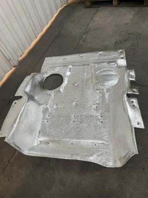 Cina Sotto cappuccio scudo termico DZ13241690021 Sotto cappuccio pad isolante Shacman parti di camion in vendita