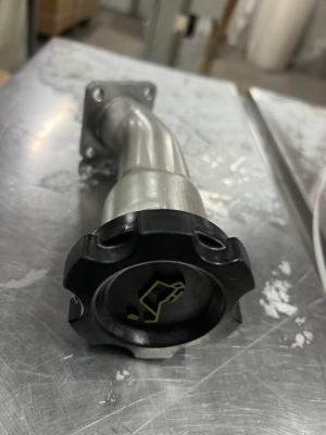 Cina Tubo di riempimento per camion HOWO 612600015335 Tubo di riempimento olio combustibile in vendita