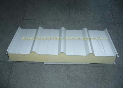 China El panel de bocadillo de acero a prueba de humedad de la espuma EPS del metal, los paneles aislados del metal en venta