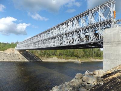 Cina 200 tipo ponte Bailey d'acciaio prefabbricato con superficie galvanizzata o dipinta in vendita