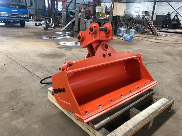 Quality 20T Hydraulic Tilting Bucket Width 2000mm Wear Resistant Steel for sale