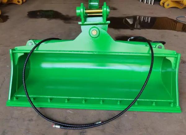 Quality Hydraulic Excavator Tilting Bucket 5T 1500mm NM360/400 Material for sale