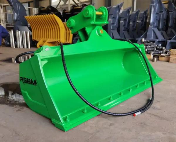 Quality Hydraulic Excavator Tilting Bucket 5T 1500mm NM360/400 Material for sale