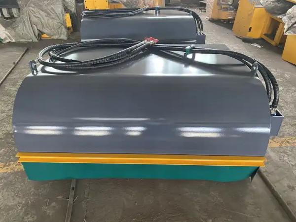 Quality 72 In Skid Steer Pick Up Sweeper Operating Width 1520mm 1820mm for sale