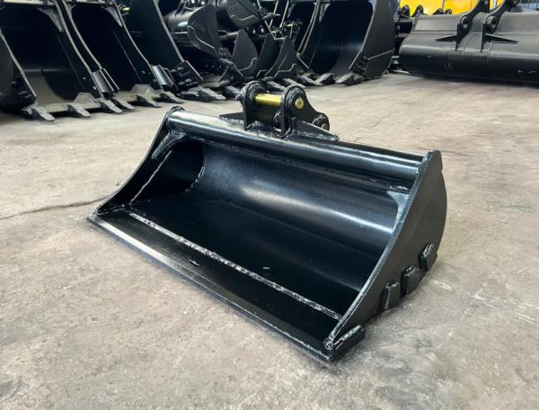 Quality Premium Steel Excavator Mud Bucket For Deep Mud Excavation And Site Cleaning for sale