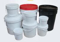 China Máquina plástica profesional del moldeo a presión para los cubos plásticos con las tapas en venta