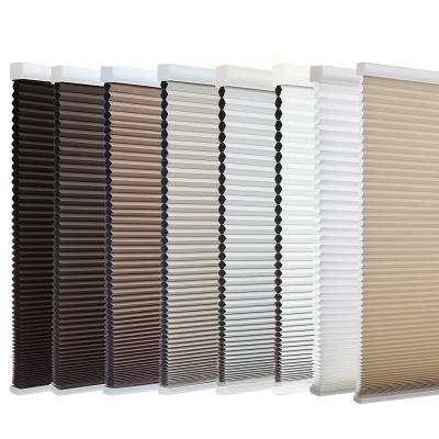 China Cellular Shade Pleated Honeycomb Blinds Fabric Cordless Light Filtering for sale
