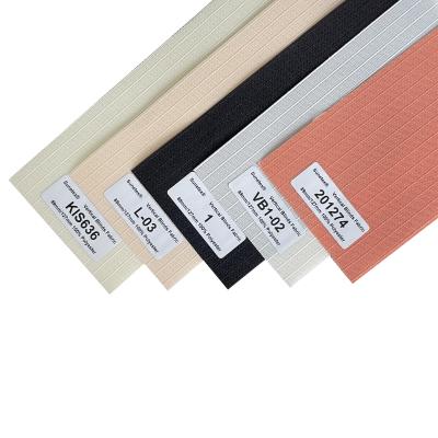 中国 100% Polyester Vertical Sheer Elegance Roller Blinds Fabric For Window Treatment 販売のため