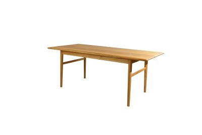 China Muebles de lujo mesa de comedor de madera maciza escandinava resistente para el hogar en venta