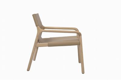 China Ergonomic Solid Wood Kitchen Chairs Modern Stackable For Hotel Restaurant for sale