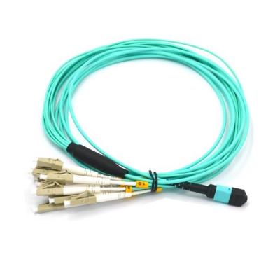 China MPO MTP 40G QSFP+ ao chicote de fios da fibra ótica de 4X10G SFP+ à venda
