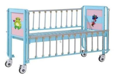 中国 子供の忍耐強いベッド、エナメルを塗られた鋼鉄側面柵が付いている小児科のベッド 販売のため