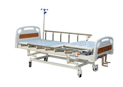 China Mobile Manual Hospital Bed For General Ward , Aluminum Alloy Side Rails for sale