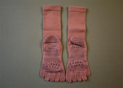 China 100 calzado de yoga de algodón S M L XL calcetines de ejercicio con agarre en venta