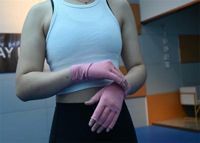 China Mujeres sin dedos con medio dedo Guantes de entrenamiento para ciclismo Caminata Escalada en venta