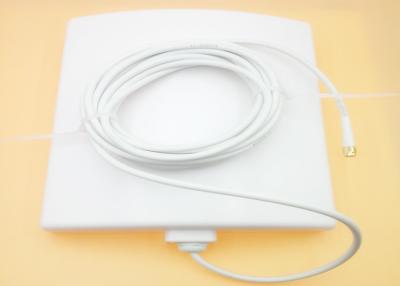 China Vertical Directional Base Long Range RFID Reader Antenna With SMA Male Connector for sale