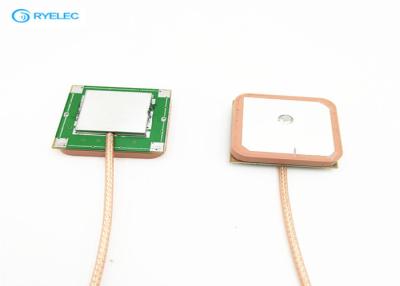中国 28dbi内部GPS GlONASSのアンテナ、MMCXコネクター陶磁器パッチのアンテナ 販売のため