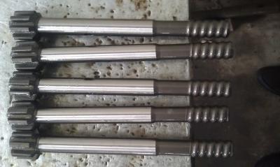 China High Precision Rock Drill Rod Rod R25 R28 R32 Thread With 610 - 6400mm Length for sale