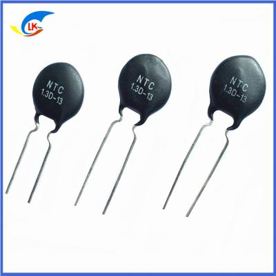 China Tipo del poder MF72 1,5 ohmios de termistor de 7A 13m m 1.5D-13 NTC para los aparatos electrodomésticos del adaptador en venta