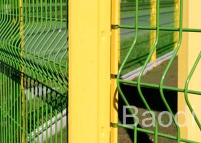 China Mild Steel PVC Coated Wire Mesh Fence Curved Panel Anti Rust / Corrosion for sale