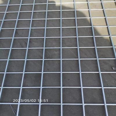 China 2x2 Hojas de malla de alambre soldado galvanizado de 6 mm Panel de malla galvanizada en venta