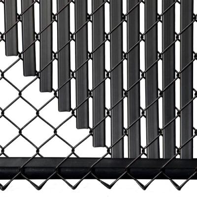 China 100ft Galvanized Black PVC Coated Chain Link Wire Mesh Fence For Sport Court for sale