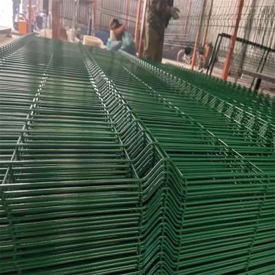 중국 3D 구부러진 철망 울타리 철판 V 접기 PVC 코팅 용접 철망 판 판매용