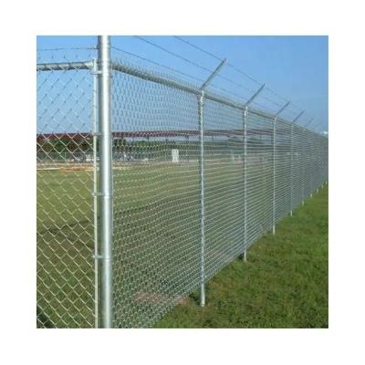 China 4 Ft X 50 Ft 11.5gauge Chain Link Fence With Barbed Wire For Basketball Park for sale