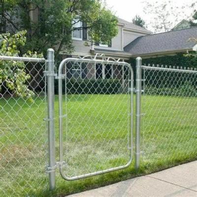 China 1.8m High And 20m Per Roll Galvanized Chain Link Fence With  Gate Panel for sale