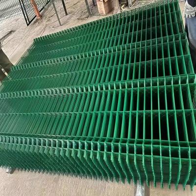 China Easily Assembled 3d Curved Fence Customized Galvanized Steel For Garden Fencing for sale