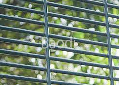 China Anti Climb Welded Mesh Panel , Green Powder Coated Wire Security Fencing  for sale