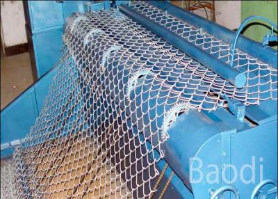 China Galvanized Woven Chain Link Mesh Fence Carbon Steel Wire With Diamond Holes for sale