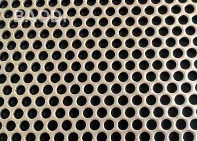 China Galvanized Round Hole Staggered Screen 1mx2m Perforated Metal Mesh for sale