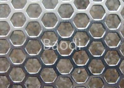 China Hexagonal Hole Screen Galvanized 1.5m x 3m Perforated Steel Mesh for sale