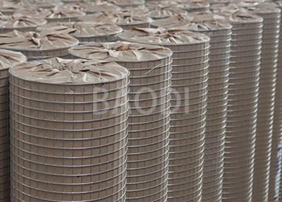 China uso da mineração de Mesh Electric Welding Wire Netting da solda da largura 1 de 0.4m à venda
