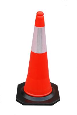 China 75cm Orange Road Construction Safety Cone New Material for sale