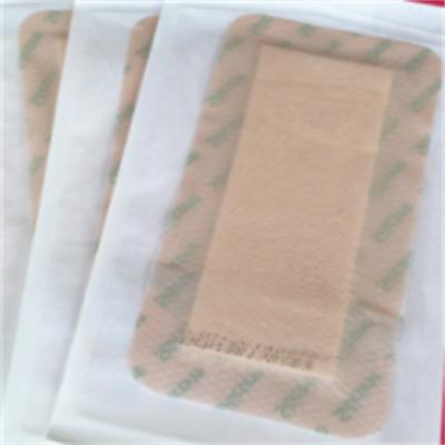 China OEM Border Silicone Foam Wound Dressing 10*20mm Sterilization Absorption for sale