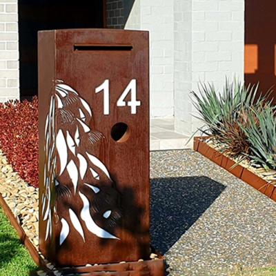 China OEM ODM Rusted Steel Garden Sculpture Outdoor Friendly Metal Tree Letter Box for sale